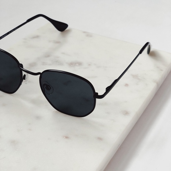 Last 1✨🆕Indio Black Aviator Sunnies AJ Morgan - Picture 3 of 8